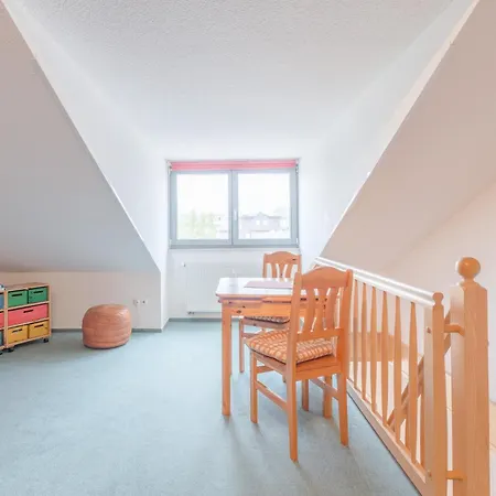 Hanse-hof, 18 *