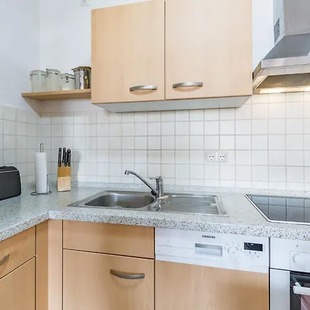 Hanse-hof, 18 * بولتينهاجين